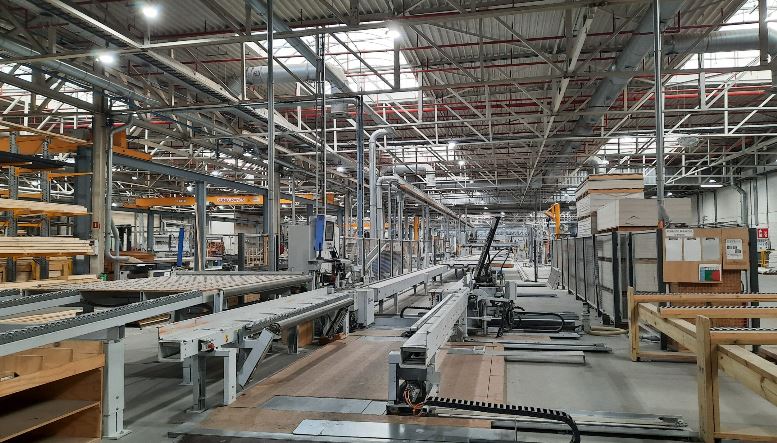 Línea de producción robotizada en la fábrica Machiels de Genk
